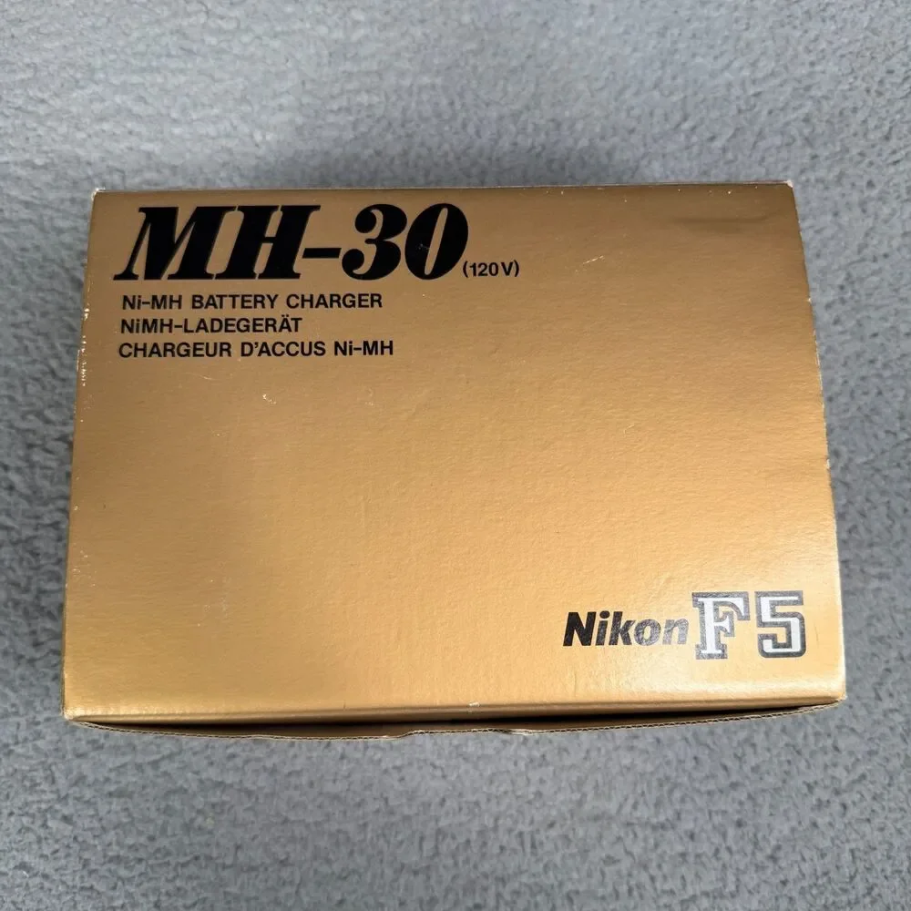 Nikon MH-30 Battery Charger for F5 Genuine OEM w/ Original Box Quick Charge